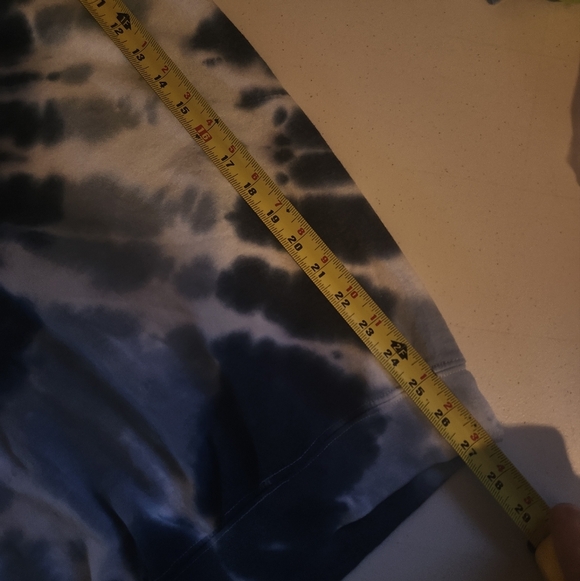 Urban Renewal Remade Heart Blue Tie Dye Crew Neck Sweatshirt Oversized Large XL - Picture 10 of 10